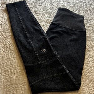 ALO Yoga Charcoal Gray Leggings
